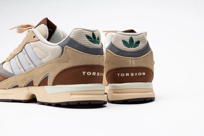 کتونی آدیداس تورشن سوپر مستر کوالیتی ویتنام سایز ۴۰ تا ۴۵ Adidas END. x Torsion Super 'Equals - سایز ۴۰